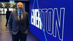 英超开局表现分析：曼联稳定，阿森纳排第二，维拉陷入降级区